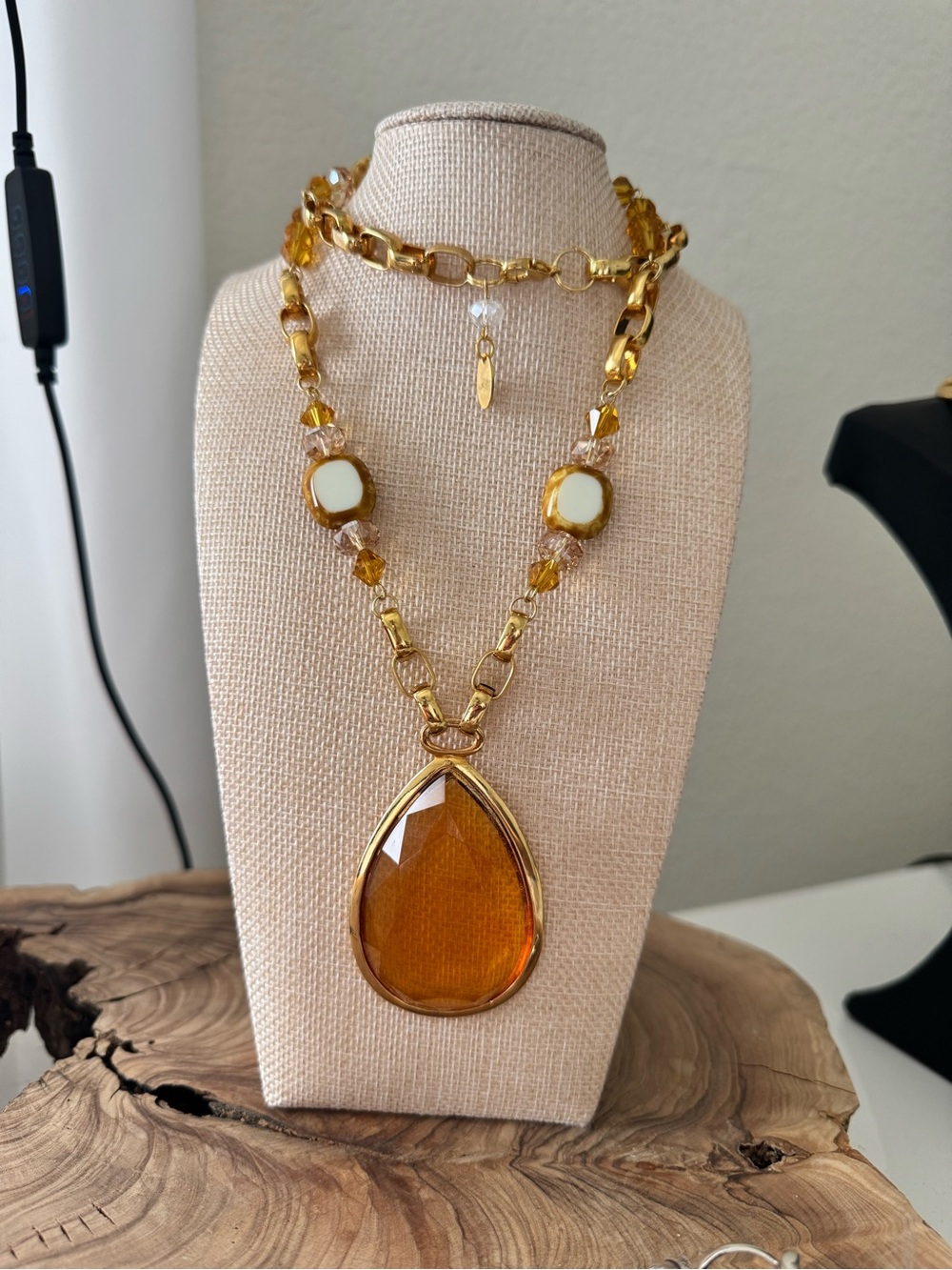 Super Rare Vintage Crystal Necklace